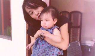 女儿是妈妈的小棉袄